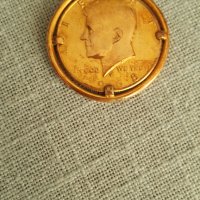 Доларов медальон -позлатен сребърен 1/2 долар 1968  в обков, снимка 3 - Нумизматика и бонистика - 34033717