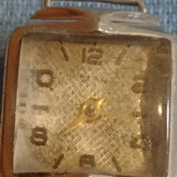 Стар ръчен часовник дамски от соца за КОЛЕКЦИЯ ЧАСТИ 43905, снимка 2 - Антикварни и старинни предмети - 44789879