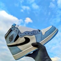 Nike Air Jordan University Blue 43 size Найк 43 размер номер обувки , снимка 1 - Кецове - 35208680