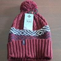 НОВО с етикет lee cooper зимна топла шапка с помпон акрил