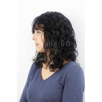 Средна дължина къдрава черна перука от ЕСТЕСТВЕН косъм с бретон Кортни, снимка 3 - Аксесоари за коса - 44707749