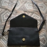 НОВА черна дамска чантичка, снимка 2 - Чанти - 30832086