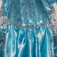 Рокля на Елза от Фроузън с подарък гривна или пъзел, снимка 10 - Детски рокли и поли - 44808322