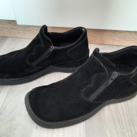 Черни велурени N38, снимка 2 - Дамски ежедневни обувки - 44602085