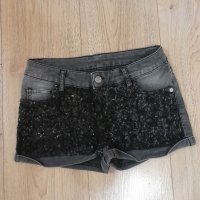 Къси панталонки,размер S, снимка 2 - Къси панталони и бермуди - 40797366