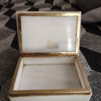 Мраморна кутия за бижута, снимка 2 - Антикварни и старинни предмети - 36764920