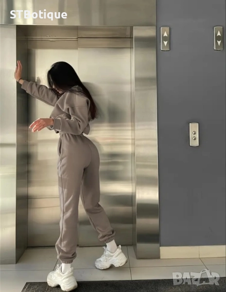 🌸 Елегантен Дамски Спортен Комплект в Различен Цвят | STBoutique 🌸, снимка 1