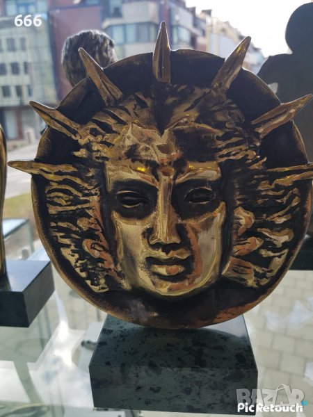 Статуетка, снимка 1