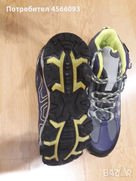 Продавам туристически обувки, снимка 1