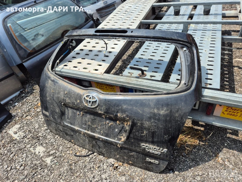 Пета врата за Тойота Корола Версо 2006г Без стъкло, снимка 1