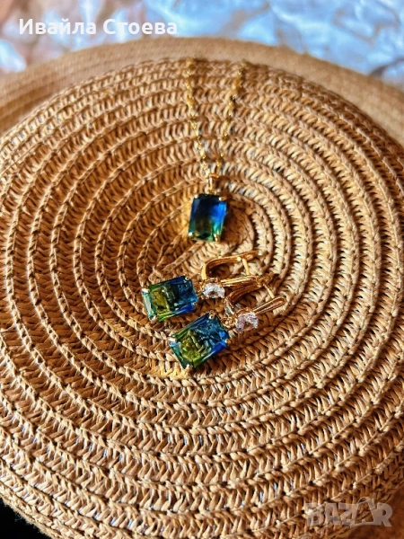 😍Златист комплект бижута - обеци и колие😍, снимка 1