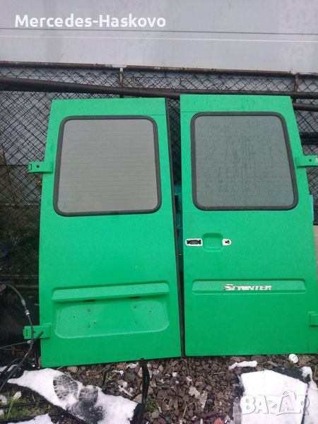 Задни врати в перфектно състояние без ръжда за Мерцедес Спринтер, снимка 1