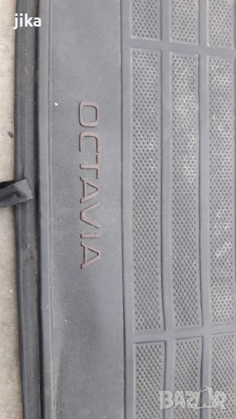 ОРИГИНАЛНО ГУМЕНО КЕЧЕ ЗА БАГАЖНИК Skoda OCTAVIA Combi2017г, снимка 1