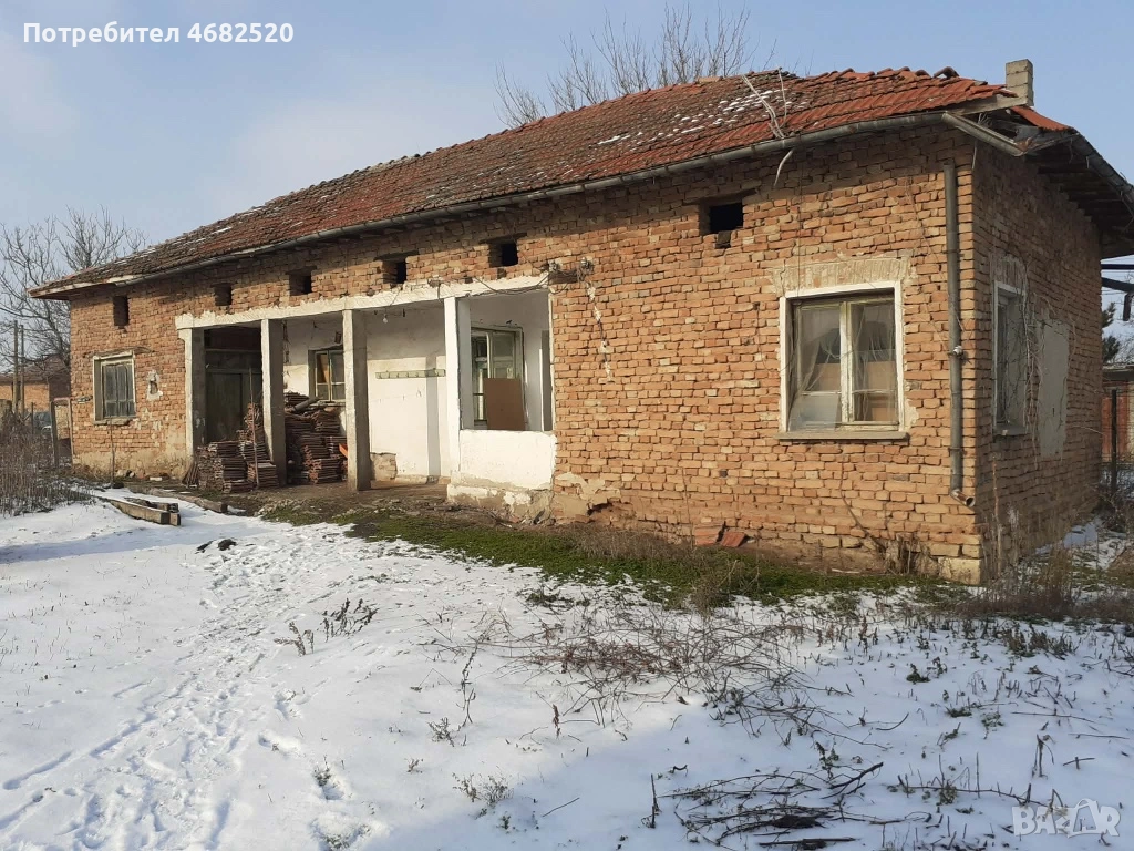 Продава къща в село Гиген, снимка 1