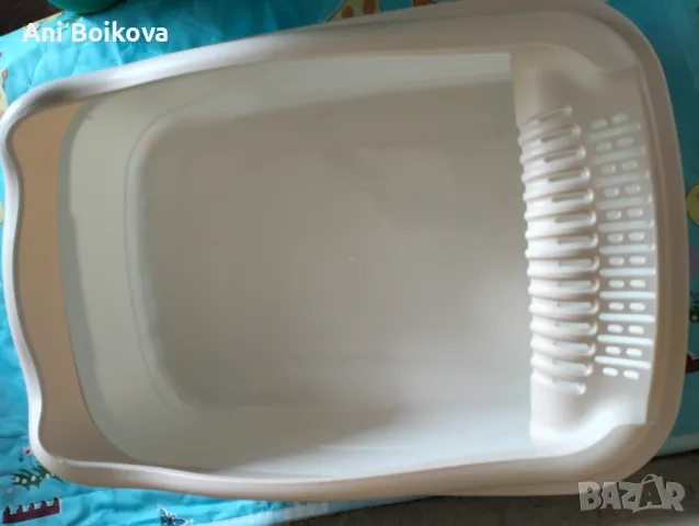 Нова котешка тоалетна