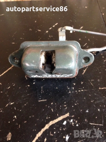 Брава за задна врата на багажника за Subaru Forester (2001)