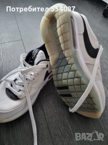 Дамски маратонки NIKE, снимка 3 - Маратонки - 48124624