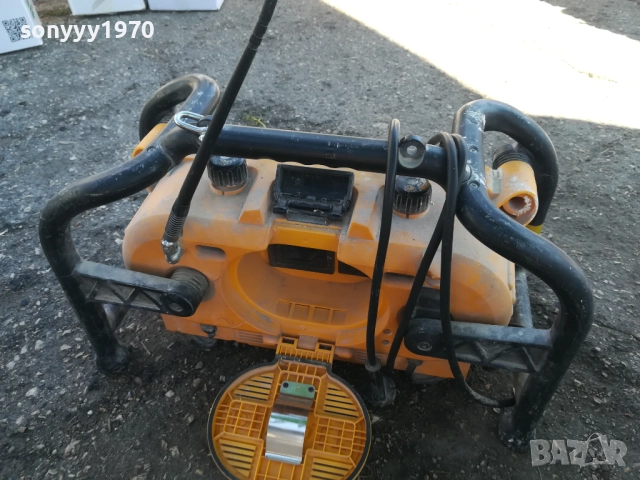 DEWALT 0310252018, снимка 18 - Радиокасетофони, транзистори - 51937407