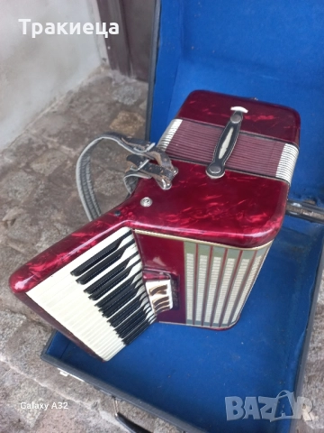 АКОРДЕОН ВЕЛТМАСТЕР Weltmeister 48баса, снимка 2 - Акордеони - 52438750