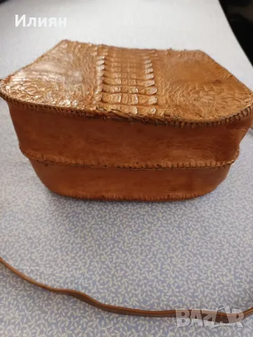 Чанта от крокодилска кожа, снимка 5 - Чанти - 48877394