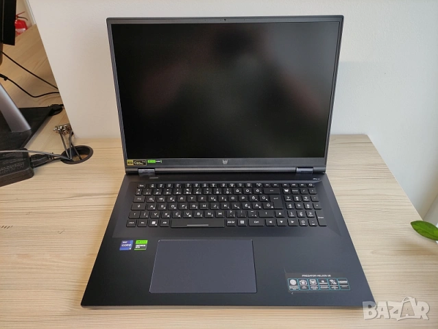 Acer Predator Helios 18 PH18-71 18 inch i9 32 Ram 1 TB ssd RTX4070, снимка 4 - Лаптопи за игри - 53932337