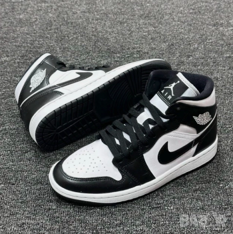маратонки Nike Air Jordan 1 Mid Panda номер 35 ,5, снимка 2 - Детски маратонки - 52656259