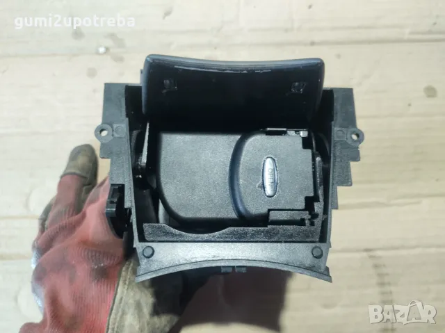 Поставка за Чаша Къп Холдър Mercedes E class W211 4Matic Tmodel 2008, снимка 7 - Части - 47309866