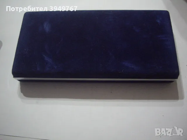 ЧИСТО НОВА СРЕБЪРНА ХИМИКАЛКА.