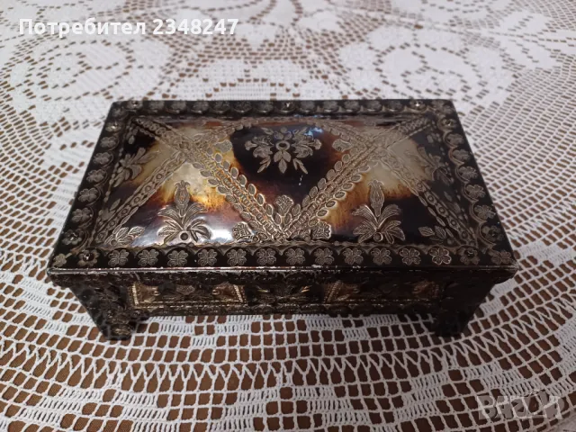 Кутия за бижута 1 + подарък