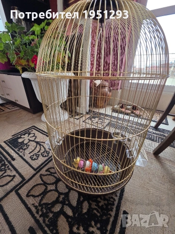 Продавам клетка за папагал