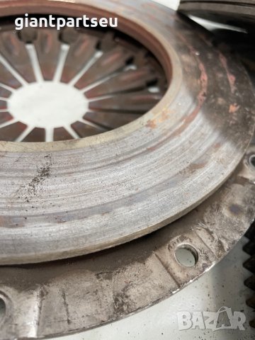 Маховик за Мазда 323Ф перфектен Mazda 323F 2.0d 101к.с, снимка 5 - Части - 38676991