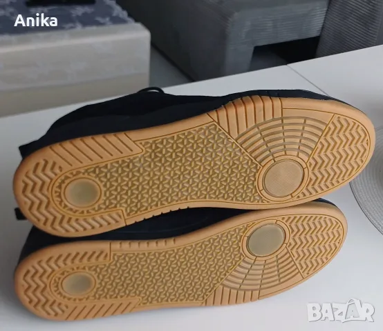 Мъжки спортни обувки 45-46 , снимка 8 - Спортни обувки - 56163142
