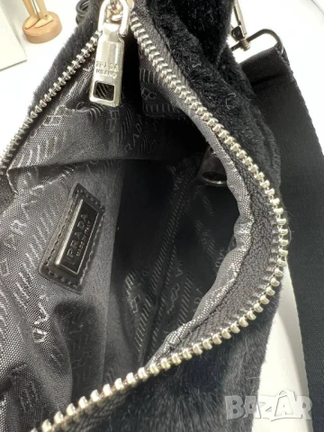 чанти prada, снимка 4 - Чанти - 51428062