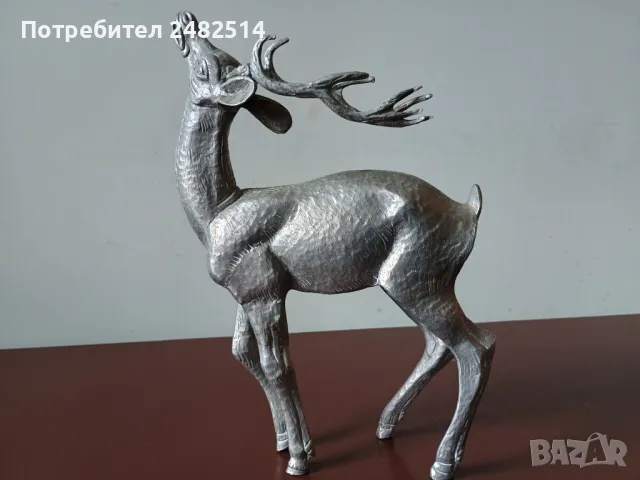 Прекрасна стара бронзова скулптура статуетка пластика от бял бронз