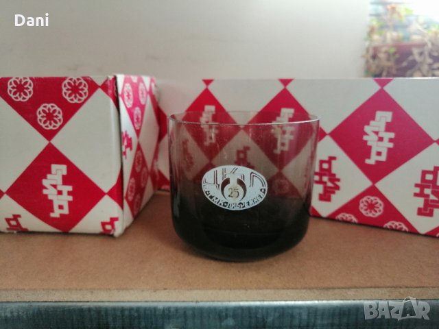 Неизползвани чаши от 80-те години, снимка 2 - Антикварни и старинни предмети - 33961418