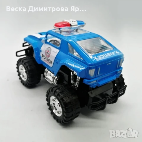 Полицейски джип с радиоуправление – 4x4 Monster Truck, снимка 2 - Коли, камиони, мотори, писти - 50958253