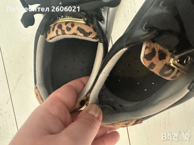 Сникърси, Liu jo, Oригинал! , снимка 4 - Маратонки - 54185985