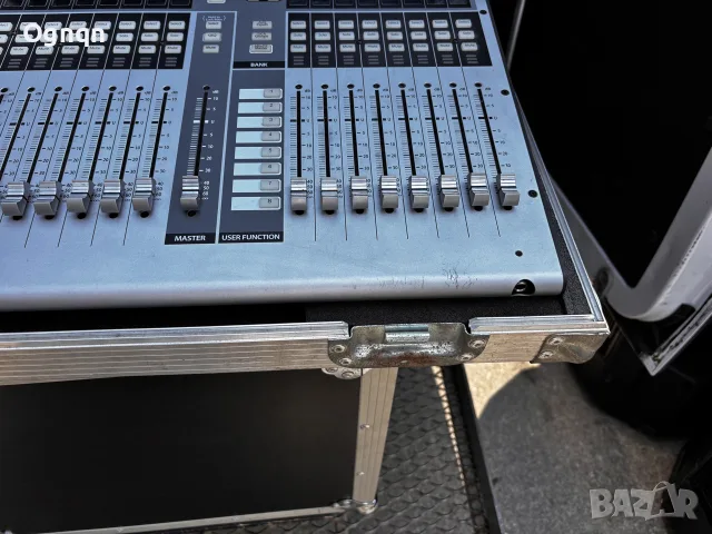 Продава се дигитален пулт Presonus Studio Live 32SX , снимка 2 - Ресийвъри, усилватели, смесителни пултове - 56002247