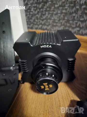 Moza r5 база , moza ks волан, moza sr-p педали, снимка 3 - Аксесоари - 55617963
