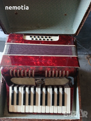 Акордеон Велтмастер 12 баса, снимка 5 - Акордеони - 54187142