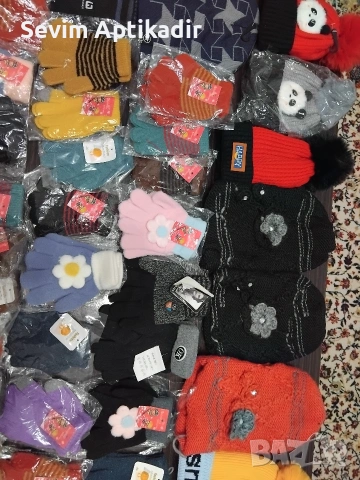 Детски шапки и ръкавици , снимка 5 - Шапки, шалове и ръкавици - 53356881