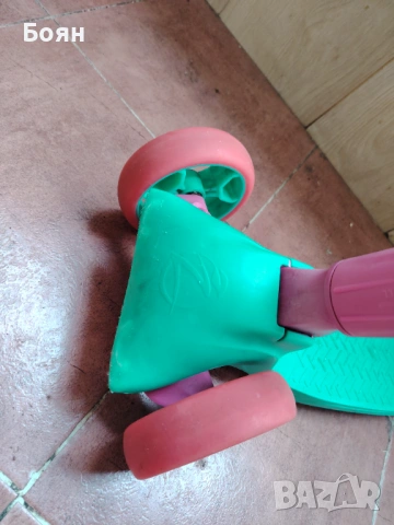 Тротинетка за дете, снимка 5 - Скутери и тротинетки - 54091851