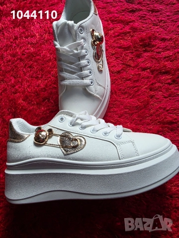 Дамски бели кецки, снимка 2 - Маратонки - 52340121