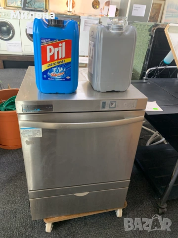 Професионална съдомиялна Winterhalter GS 302