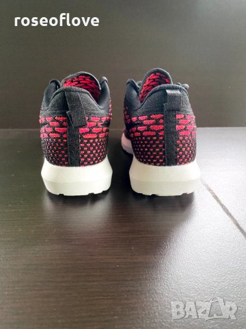 Nike Roshe Run маратонки розово и черно, снимка 4 - Маратонки - 29127478