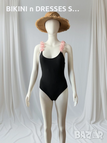 Черен цял бански с цветя