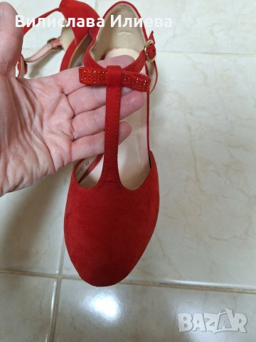 Подарявам дамски обувки, снимка 5 - Дамски обувки на ток - 53005788