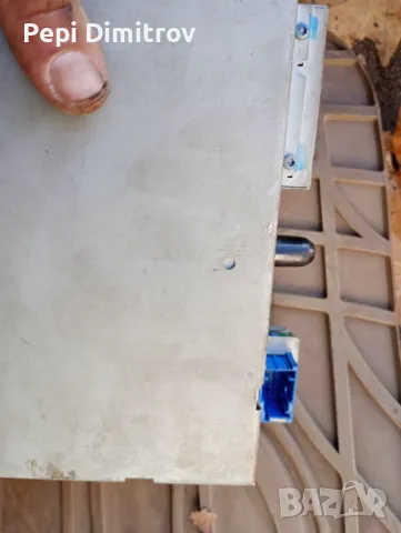 CD чейнджър за Peugeot 307 1.6 HDI 90 конски сили 7607769050, снимка 5 - Части - 48014955