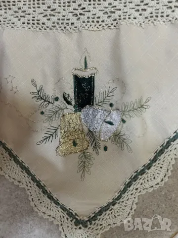 Коледна покривка за маса бродирания флорал