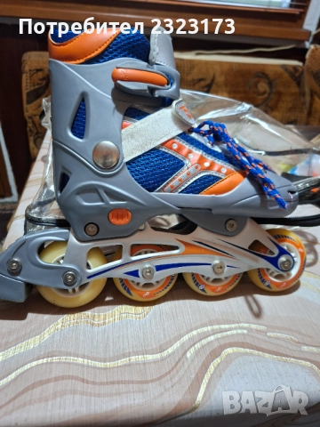 Продавам детски ролери. Регулация за крачето от 33 до 35 номер